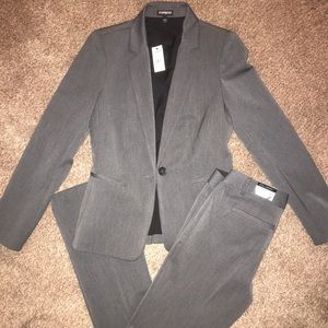 Express Womens Columnist Grey Suit 😍